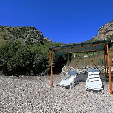 House Island Paradise *